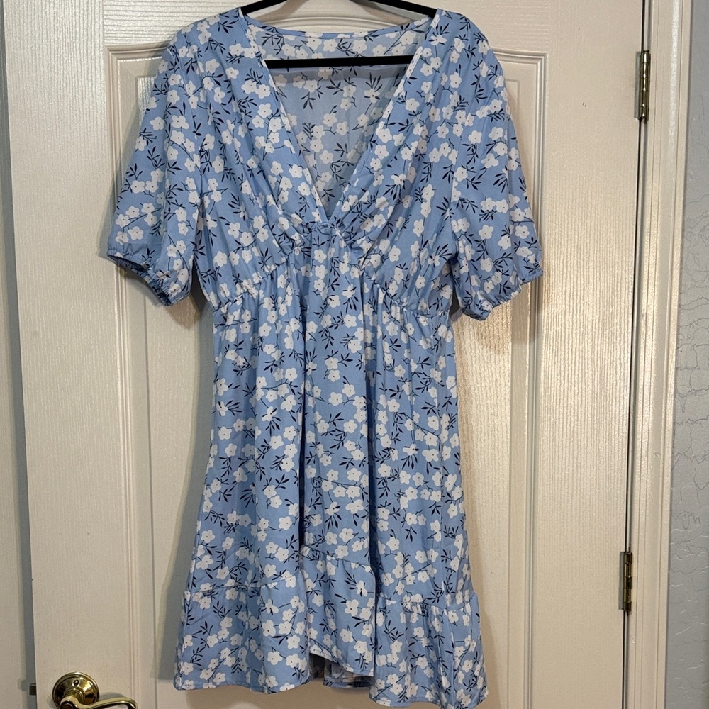 SHEIN Blue and White Floral Midi Dress
